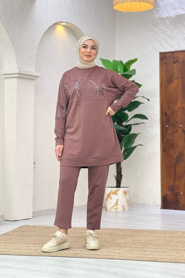 Embroidered Long-Sleeve Top and Trousers Set. 10114