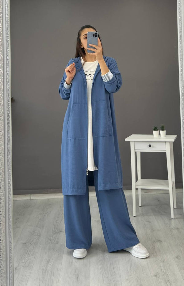 Three-piece big sizes long casual set with striped cuffs. 9838